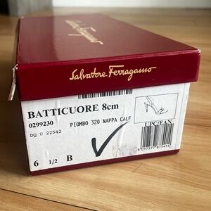 Vintage Salvatore Ferragamo Pumps (UNWORN)
